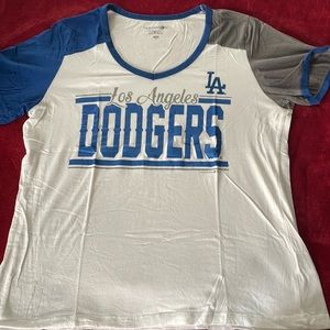 EUC Women’s Dodgers T-shirt